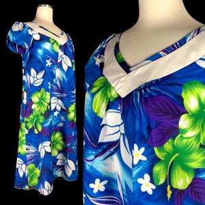 Vintage Mini Hawaiian Dress, Size Small, Made in Hawaii by Hilo Hatties