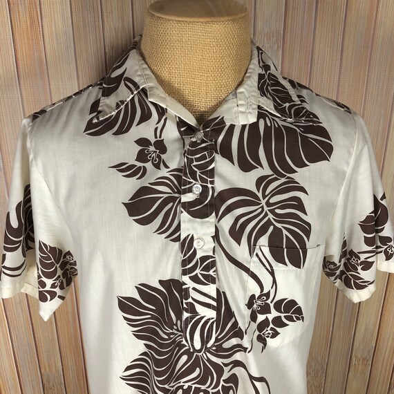 Vintage Hawaiian Shirt with Tropical Style Graphi… - image 5