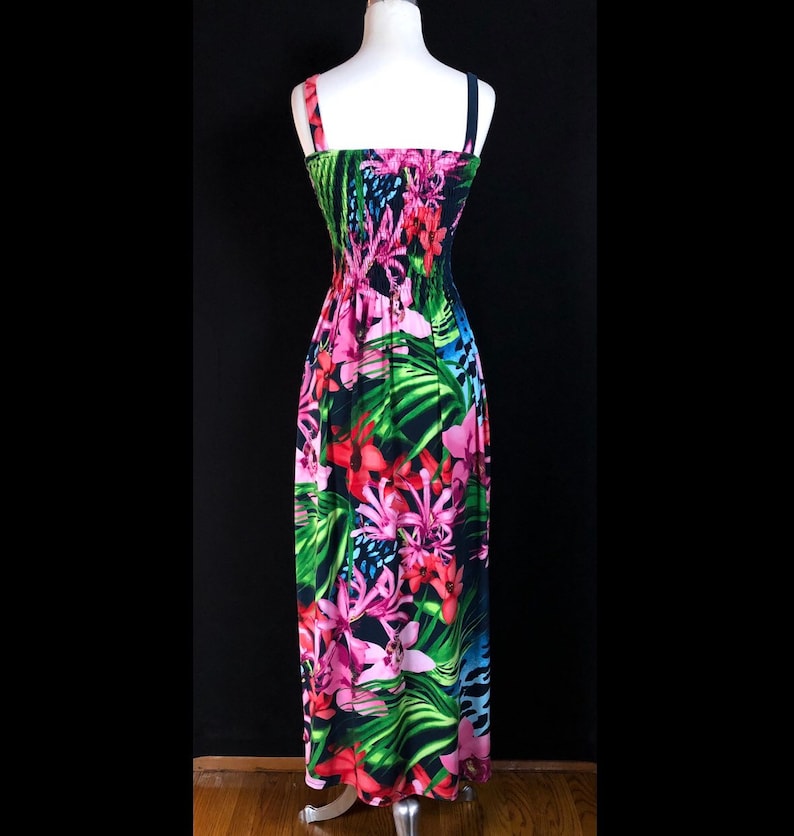 Size Small Black with Beautiful Vibrant Graphics Gorgeous Tropical Maxi Hawaiian Dress