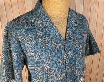 Vintage Hawaiian Shirt, Size Large, Made in Hawaii by Howie