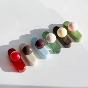 Set of 6 Resin Cabinet Knobs – Modern Oval & Sphere Shapes (B-Grade) vol3