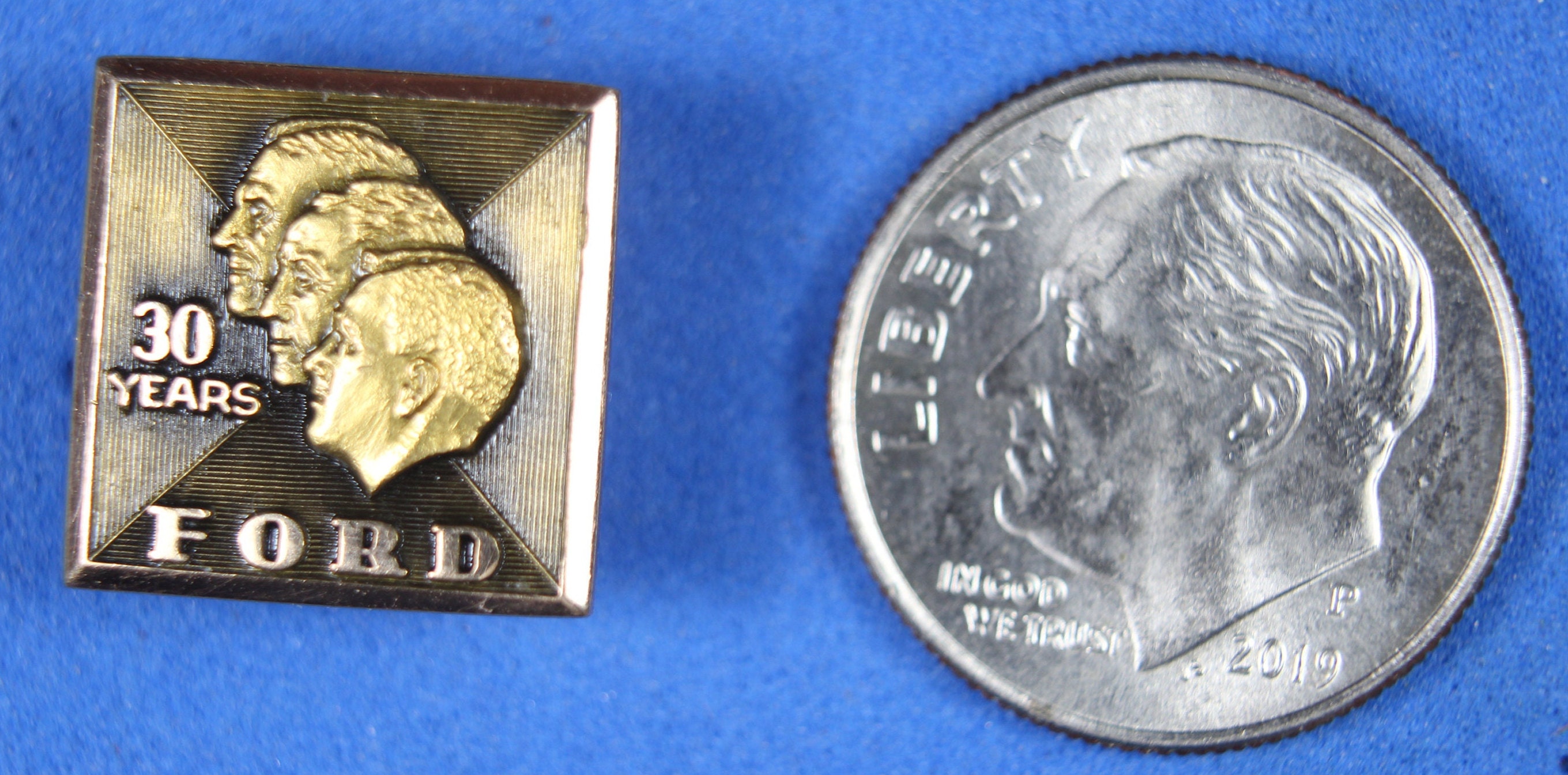 QUESTIONS ABOUT GOLD MARKS ON SERVICE PINS 10 10 OR SOLID GOLD visual data 4