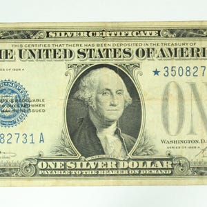1928-A US 1 Dollar Silver Certificate Funny Back Star Note