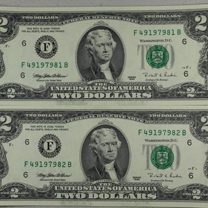 Group of 2 1995 US 2 Dollar Notes Consecutive Numbers