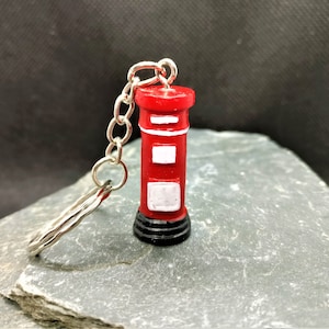 Porte-clés classique de boîte aux lettres rouge anglaise