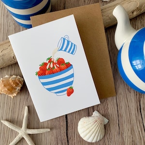 Fresas y crema en un tazón de Cornishware / Tarjeta de Cornishware / Tarjeta de felicitación de Cornualles / Tarjeta de felicitación de Cornualles / Tarjeta de cumpleaños
