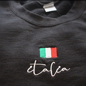 Italia Embroidered Vintage Style Unisex Sweatshirt | Italia Italy Flag Long Sleeve | Italia Gift | Italia Shirt