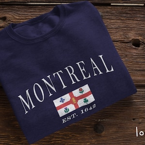 Montreal Vintage Style Unisex Sweatshirt | Montreal Flag Crewneck