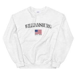 Williamsburg Virginia Unisex Sweatshirt | Williamsburg VA American Flag Vintage Style Crewneck Sweatshirt | Williamsburg Gift