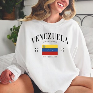 Venezuela Sweatshirt, Venezuela Flag Crewneck, South America Cozy Pullover, Unisex Long Sleeve
