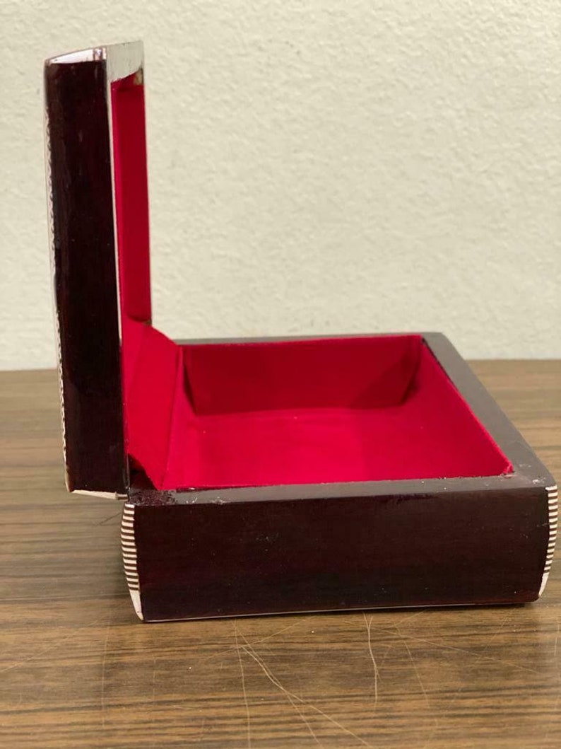 Egyptian Handmade Wood Jewelry Box Inlaid Shell