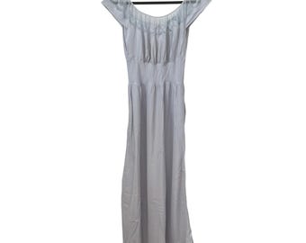 Camisola maxi vintage Barbizon Sentiment azul em rayon com detalhes em tule bordado, nova com etiqueta.