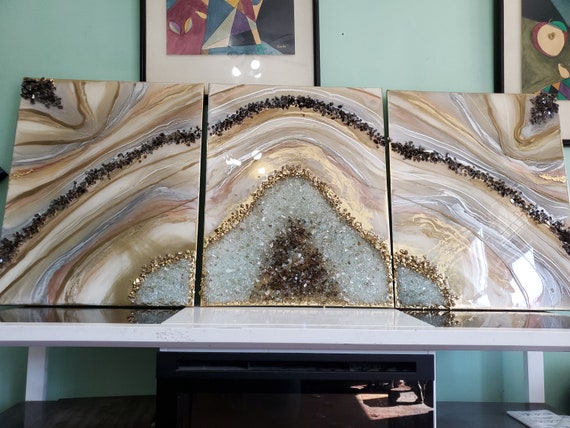 Silver Gold Geode Epoxy Resin Wall Art / Artwork / Modern Art / Resin Art / Epoxy  Art / Crysyal Art / Artwork / Silver Decor / Gold Wall 