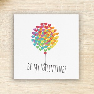 Carte Be My Valentine Hearts arc-en-ciel, petit ami gay, petite amie lesbienne, LGBTQ lesbienne gay de la Saint-Valentin, couple de même sexe, carte subtile de la fierté gaie