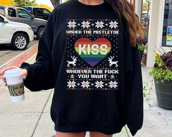 LGBTQ Mistelzweig Kuss Regenbogen hässlicher Gay Weihnachtspullover, LGBTQ Weihnachten Sweatshirt, lustiges Lesben Weihnachten Sweatshirt, Gay Weihnachten Sweatshirt
