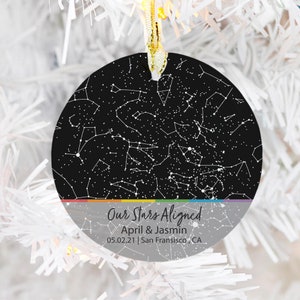 Carte des étoiles personnalisée LGBTQ par ornement arc-en-ciel de date, cadeau de couple gay pour ornement de mariage lesbien, cadeau d'anniversaire gay, décoration de Noël queer