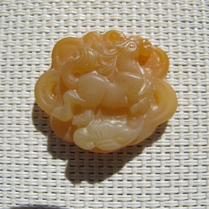 Carving Horse Yellow Agate Pendant J15