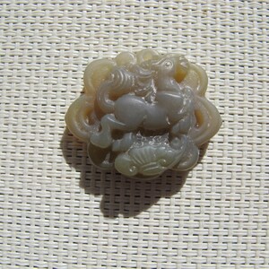 Carving Horse Grey Agate Pendant J87