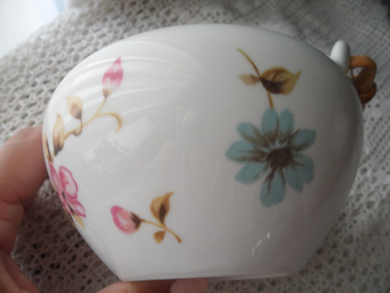 Vintage Japanese Tea Pot Seyei Fine China Pink SpringSummer Flowers
