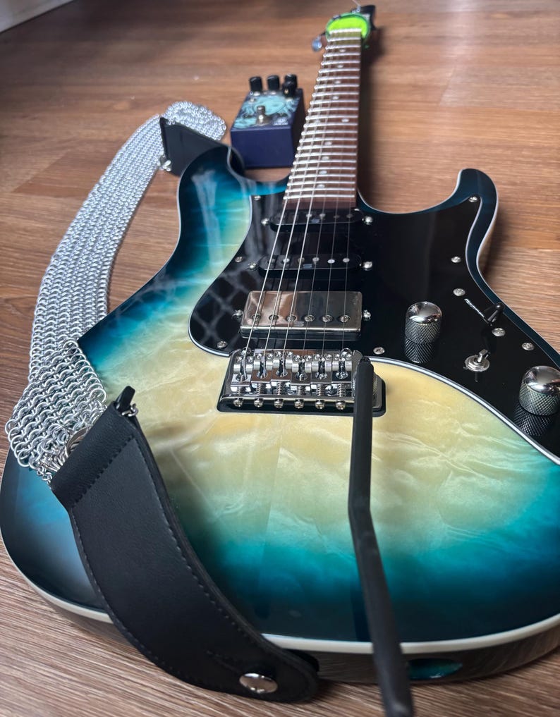 Handcrafted Chainmail Guitar Strap - Etsy