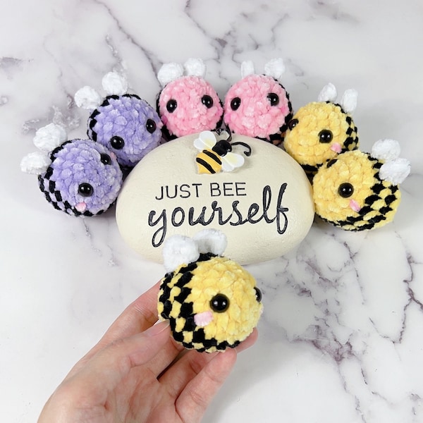 Crochet Mini Bee Plush/ Charm