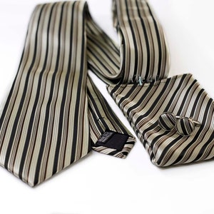 Corbata Rayas Negras - Vizenzo  Corbatas, Rayas negras, Estilos de la  calle para hombres