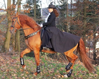 DE LUXE riding skirt made of softshell