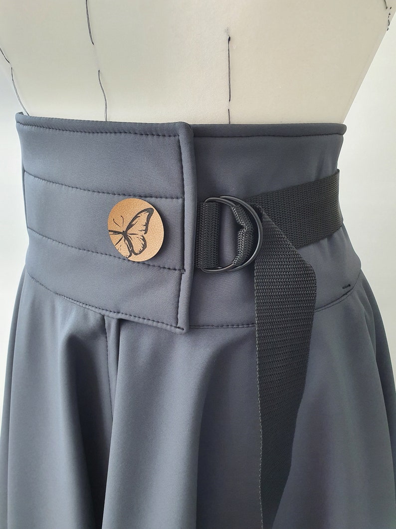 Riding skirt with wrap waist made of softshell image 3