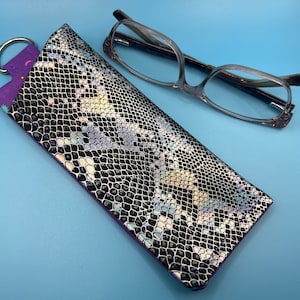 Eyeglass Padded Holder - Lanyard Glass Holder - Eyeglass case - Reader case - Lanyard Accessory - Purse Accessory
