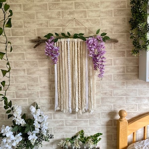 Floral Lilac Yarn Wall Hanging, Driftwood Wall Hanging, Boho Wall Hanging