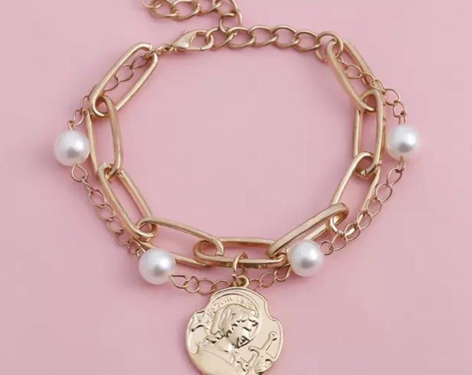 Simulated Pearl and Gold Coin link bracelet.