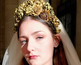 French Bridal Crown – Gold Leaf & Dried Flower Headband by Couronne de Victoire How about a wedding flower headband for the big day? | LCV main image 3