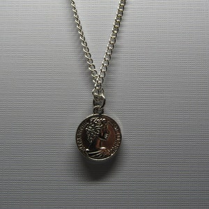 Coin Charm Necklace. Australia Half Penny with Queen Elizabeth 1961. Silver-Plated