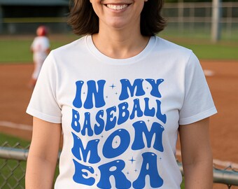 Maglietta "In My Baseball Mom Era" - Maglietta da baseball personalizzata - Scegli il tuo colore! - OLTRE 75 COLORI!