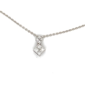 Collier pendentif diamant double goutte en platine 950/850 de taille princesse, 62 carats, 40 cm