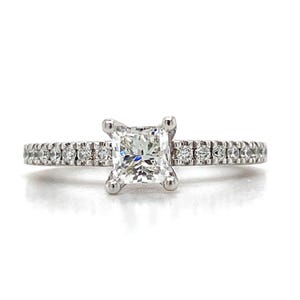 Vera Wang 14k White Gold Princess Cut Diamond and Round Diamond Ring Size 5.5