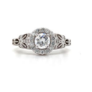 14k White Gold Round Diamond Center W/ Single Cut Diamond Halo Ring Size 7.25