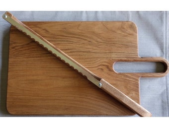 Maple Bread Board with Bow Knife