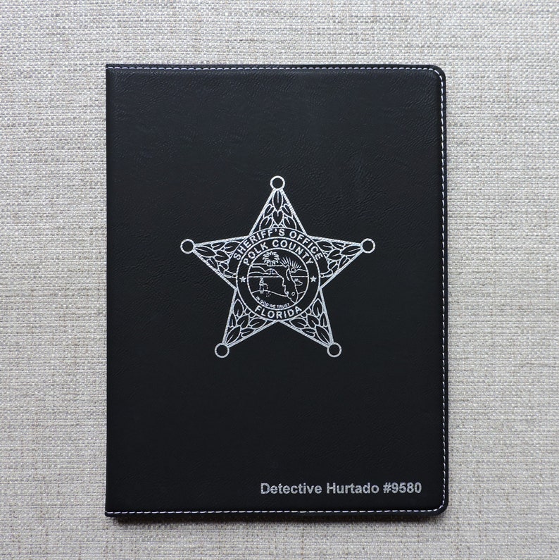Personalized Portfolio for Police, Firefighters, EMS, First Responders, Custom folio with badge engraved Bild 3