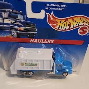 Hot Wheels Haulers Recycle America Truck 1996 Mcdonald's Series NIP