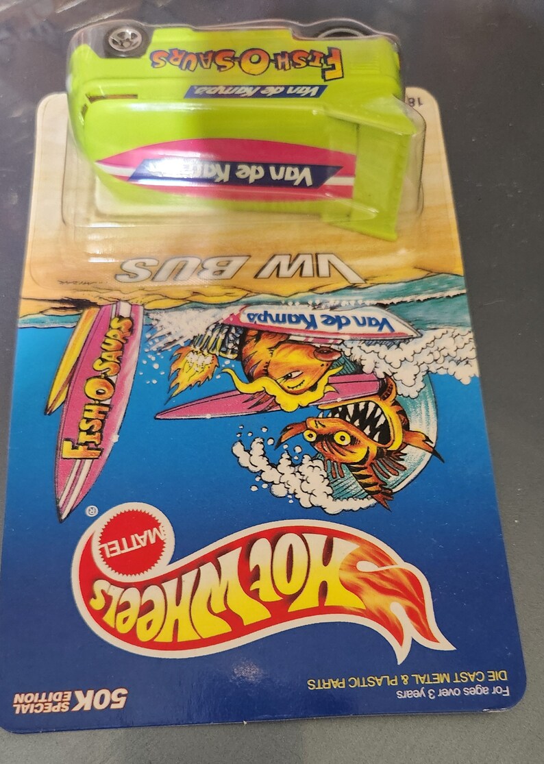 Hot Wheels Van De Kamps Fish-O-Saurs Deora Pink Special Limited Editio...
