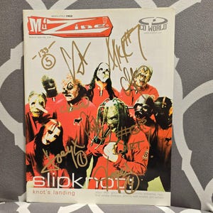 Slipknot Signed Magazine Muzine , 9 members Original Album