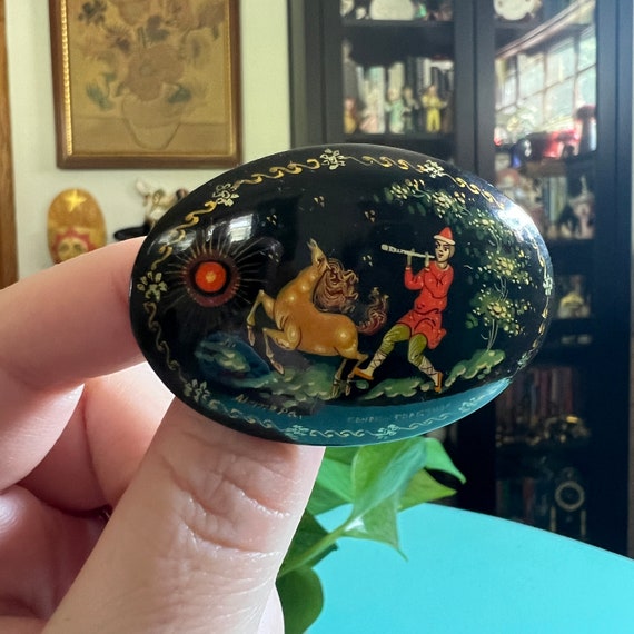 Folk Art Russian painted Brooch - Vintage Folk Ar… - image 2