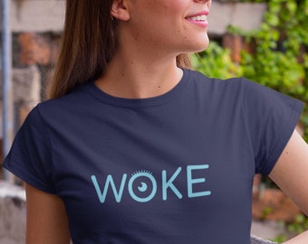 Camiseta unisex Woke, camiseta divertida, ropa boho, ropa de festival EDM, ropa hippie, camiseta de meditación, ropa boho, iluminada
