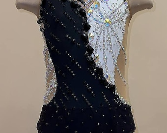 Maillot negro para gimnasia rítmica