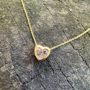 Valentines Day Gift / Diamond Heart Necklace / 14k Gold Diamond Necklace / Diamond Solitaire Necklace  / Gift for Her / Floating Diamond