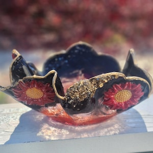 Red Flower Resin Bowl: Black Modern Home Decor Centerpiece