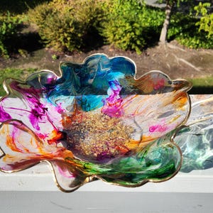 Large Decorative Resin Bowl: Rainbow Table Centerpiece, Vibrant Home Decor