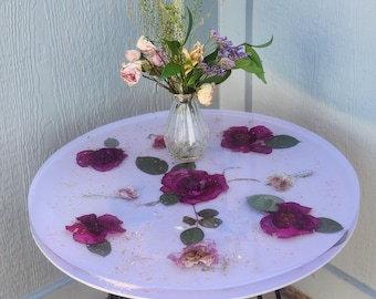Pink Resin Coffee Table with Real Pressed Roses, Handmade Botanical  Side Table, Living room Furniture , Glitter accent Nightstand