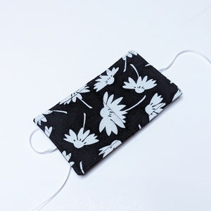 Floral Needle Book: Black & White Daisy Needle Holder, Sewist Gift